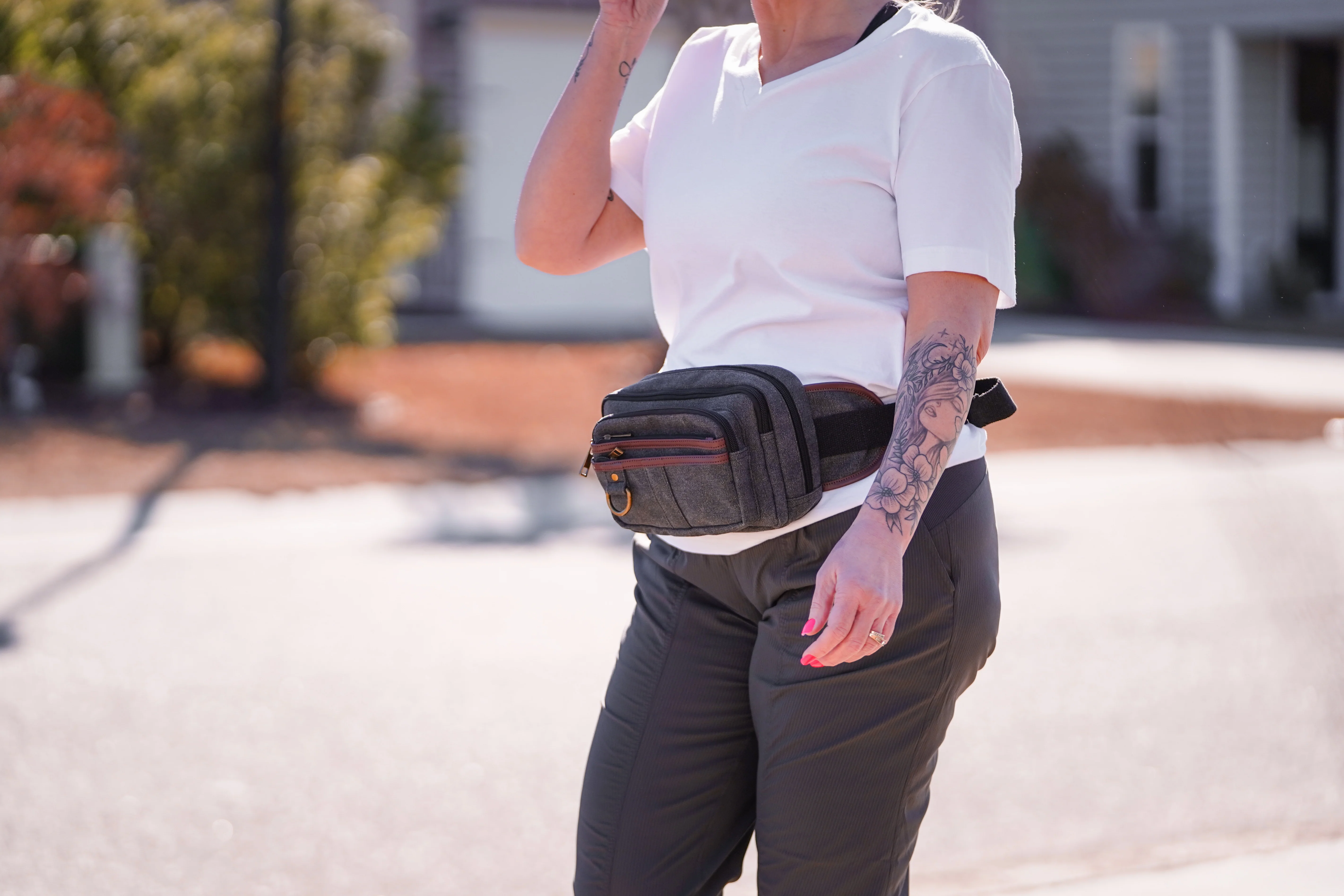 Klamath Unisex Canvas Concealed Carry Waist Bag - Image 3